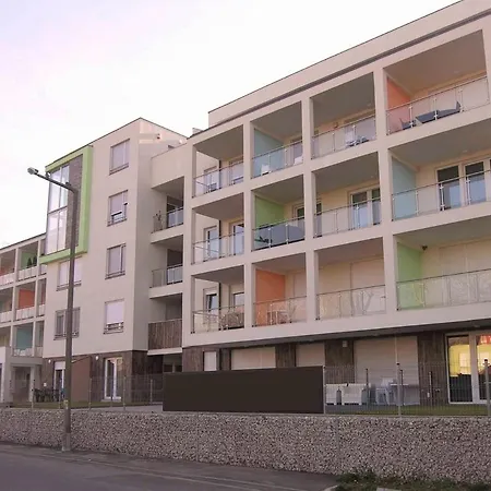 In 36821 Апартаменты